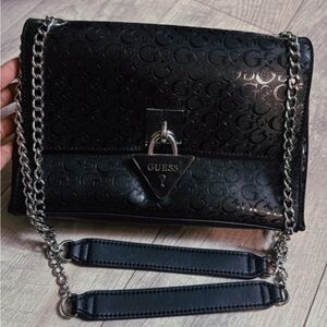 GUESS Shoulder Bag!!